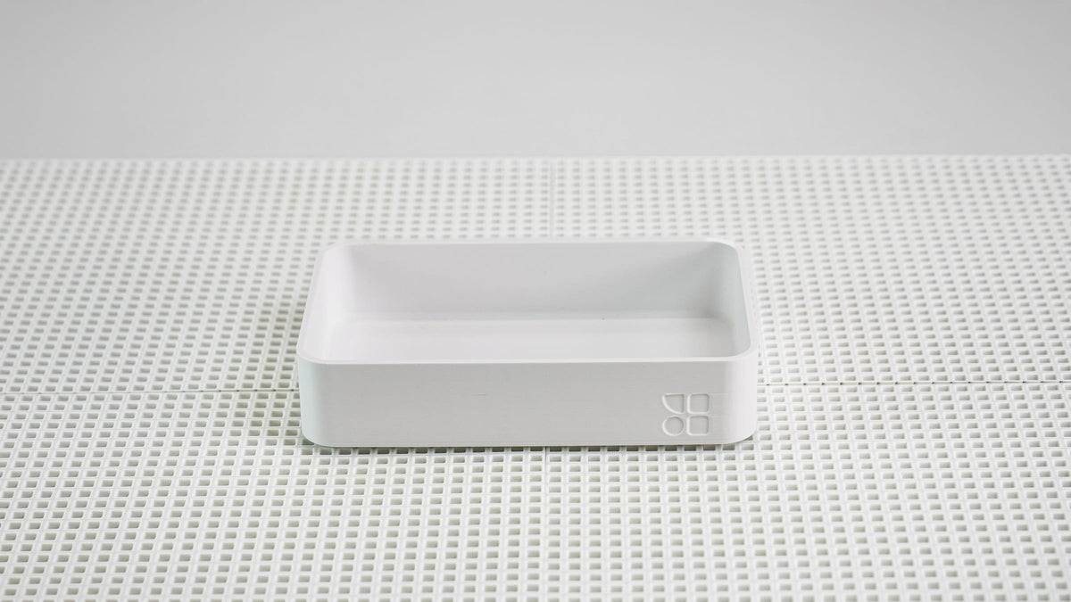 Box S · Білий
