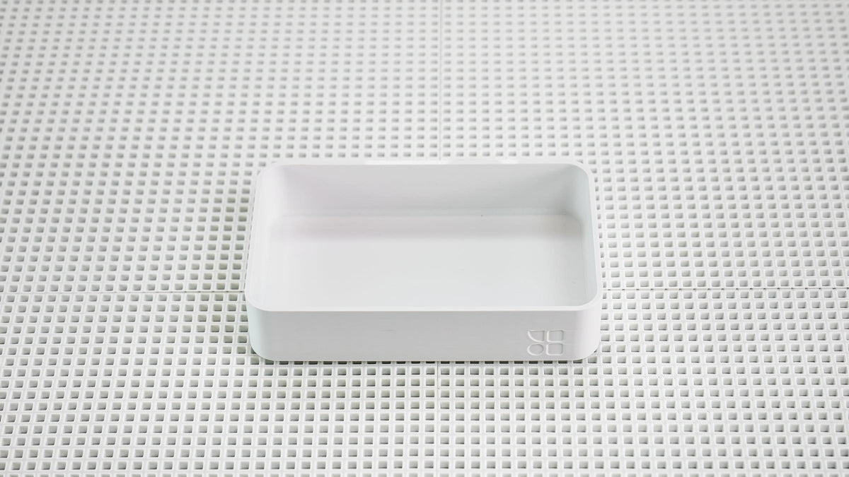 Box S · Білий