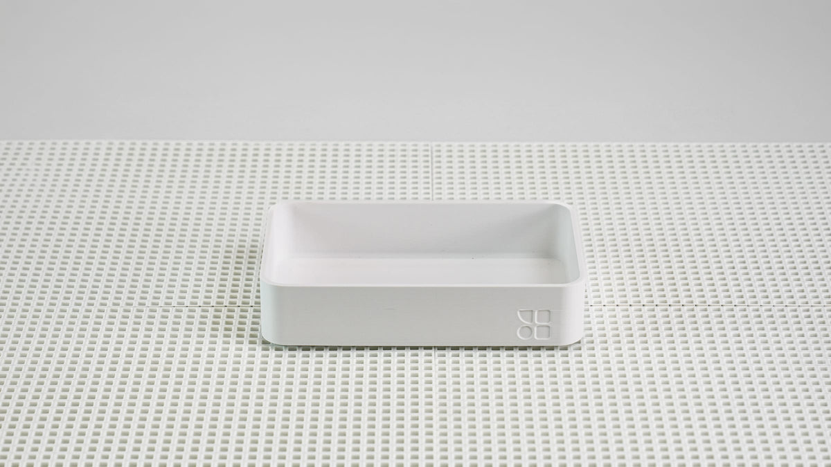 Box S · Білий