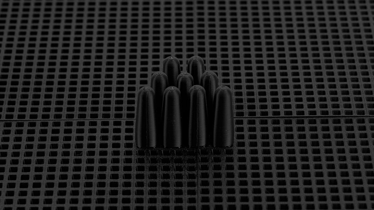 Pin short · Чорний