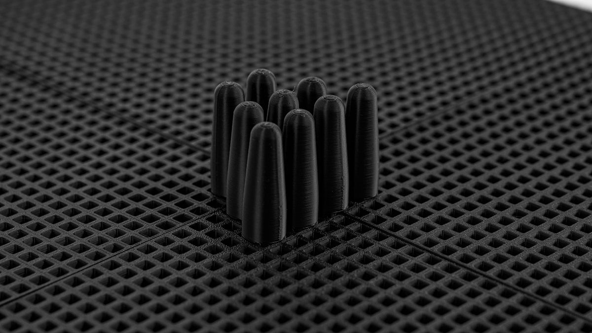 Pin short · Чорний